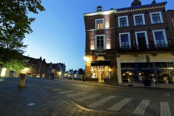 canalview hotel ter reien