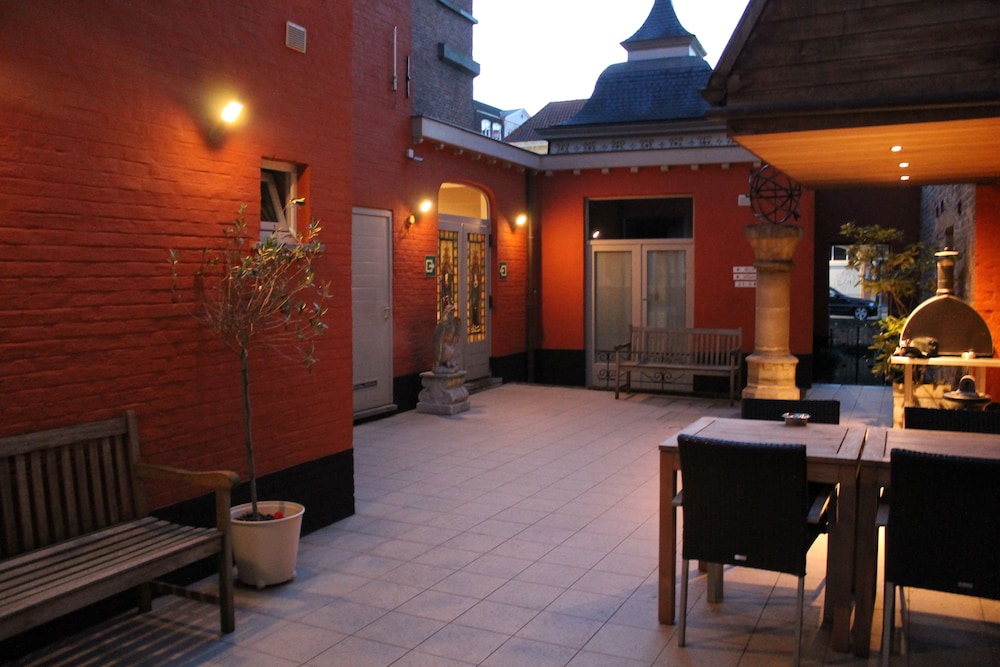 canalview hotel ter reien