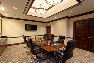 Hilton Alexandria Mark Center,Arlington>>Alexandria,4 star