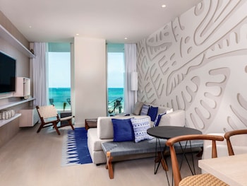 sls cancun hotel and spa