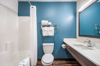 woodspring suites bradenton