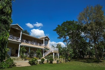 tigers den resort bandhavgarh