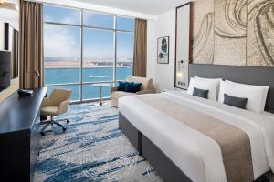 Wyndham Dubai Deira,,4 star