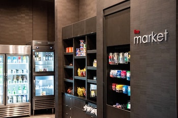 courtyard by marriott mesa at wrigleyville west