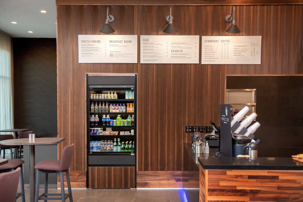 courtyard by marriott mesa at wrigleyville west