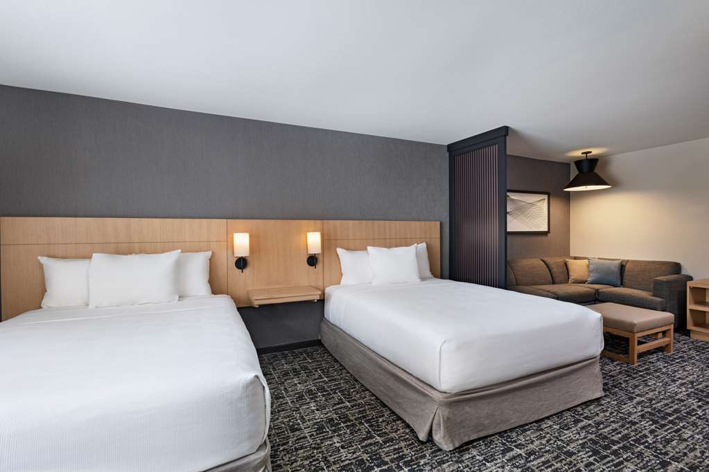 hyatt place austin lake travis four points