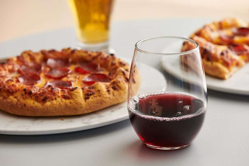 hyatt place austin lake travis four points