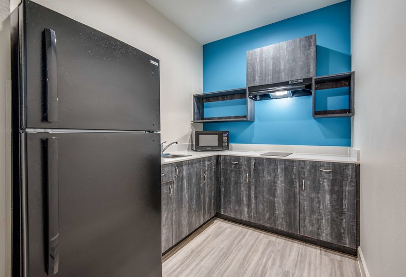 americas best value inn and suites houston at hwy 6