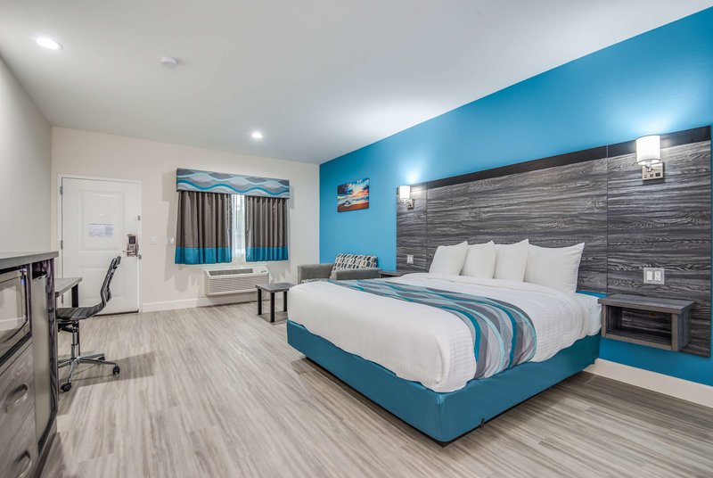 americas best value inn and suites houston at hwy 6