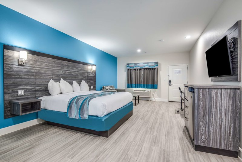 americas best value inn and suites houston at hwy 6