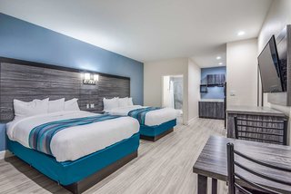 americas best value inn and suites houston at hwy 6