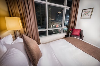 al ashrafia holiday downtown burj view