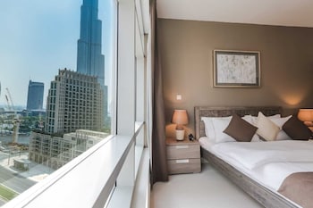 al ashrafia holiday downtown burj view