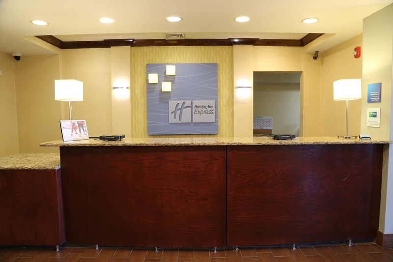 holiday inn express hotel and suites cleveland by ihg