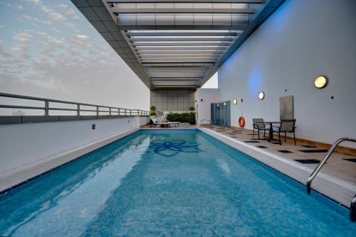 Royal Continental Suites,Deira>>Dubai,5 star