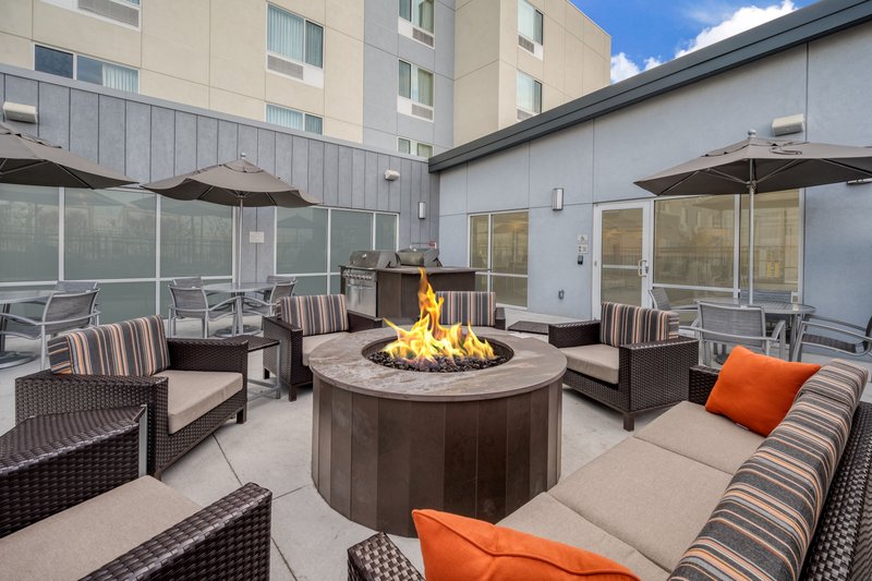 towneplace suites by marriott indianapolis airport