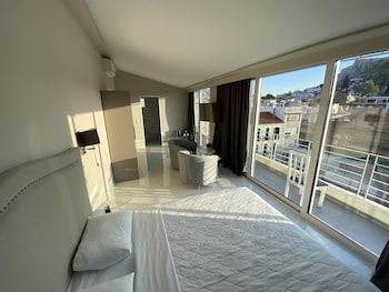 athens