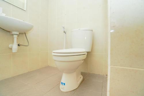 Urbanview Hotel Syariah Near Gelora Delta Sidoarjo,Surabaya>>Sidoarjo,2 star