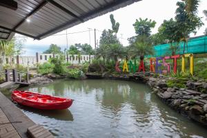 papa kana farm mitra reddoorz at pacet mojokerto