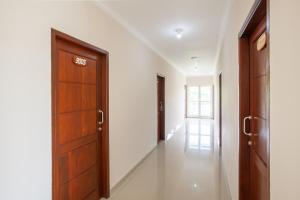 papa kana farm mitra reddoorz at pacet mojokerto