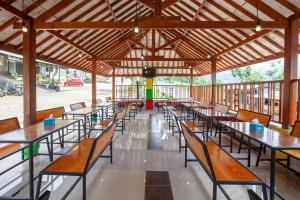 papa kana farm mitra reddoorz at pacet mojokerto