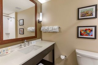 comfort suites albuquerque airport