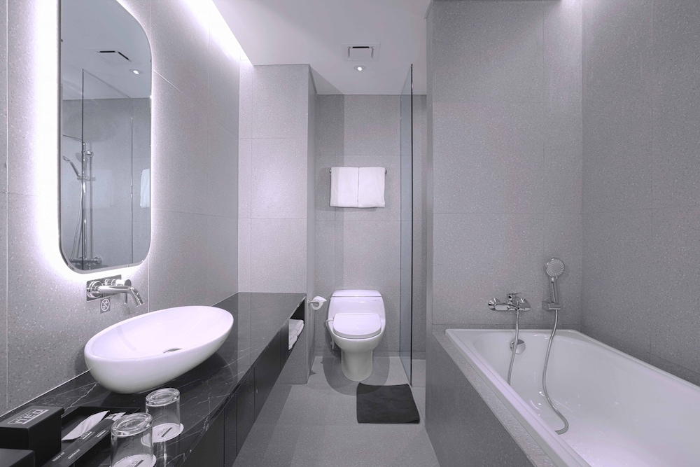 hotel neo puri indah jakarta