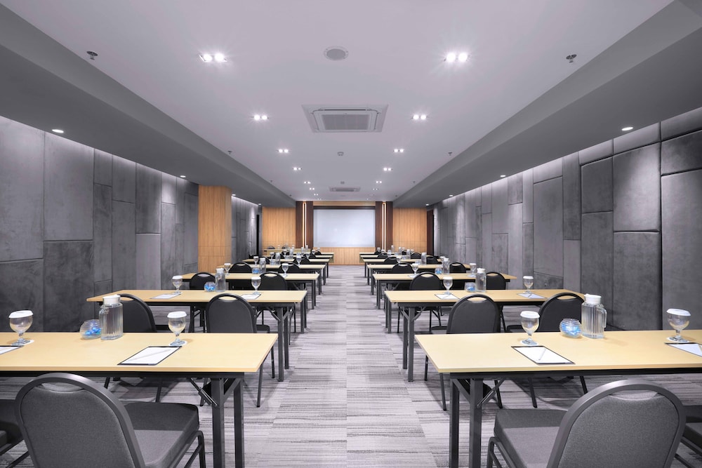 hotel neo puri indah jakarta