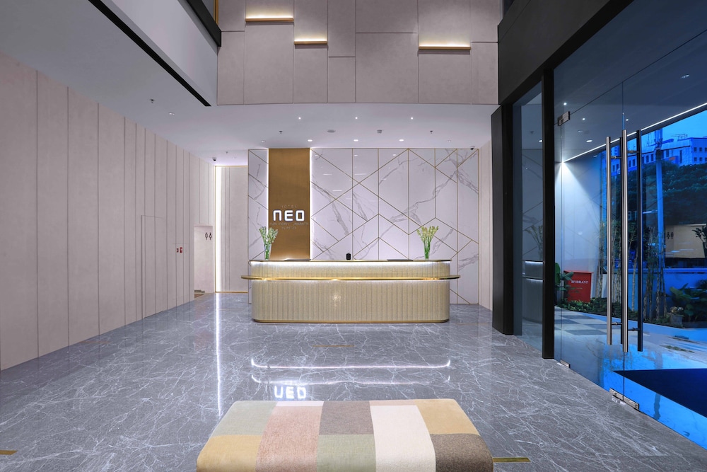hotel neo puri indah jakarta