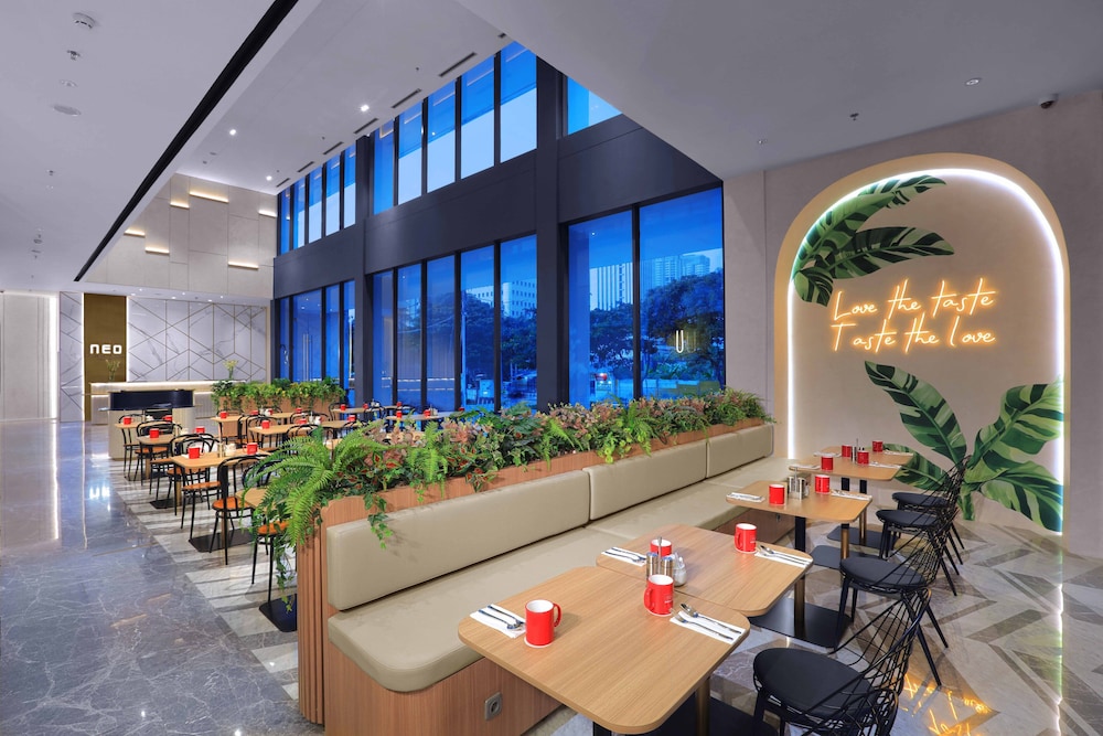 hotel neo puri indah jakarta