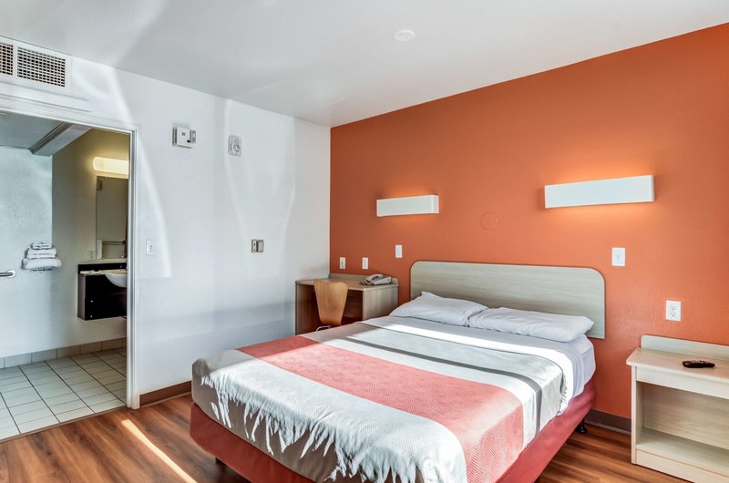 motel 6 fort collins co