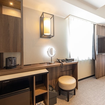 meitetsu inn shinosaka station east gate