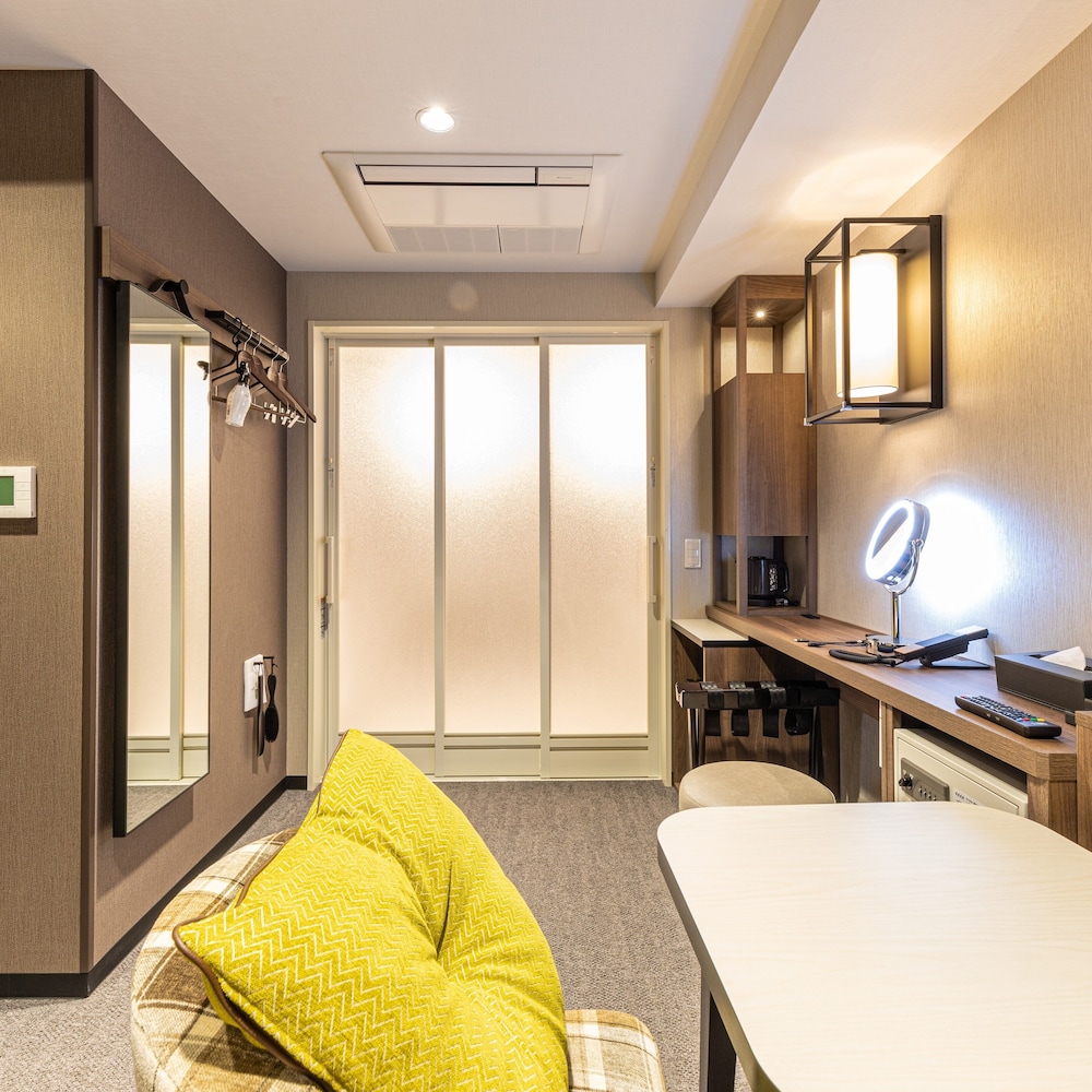 meitetsu inn shinosaka station east gate