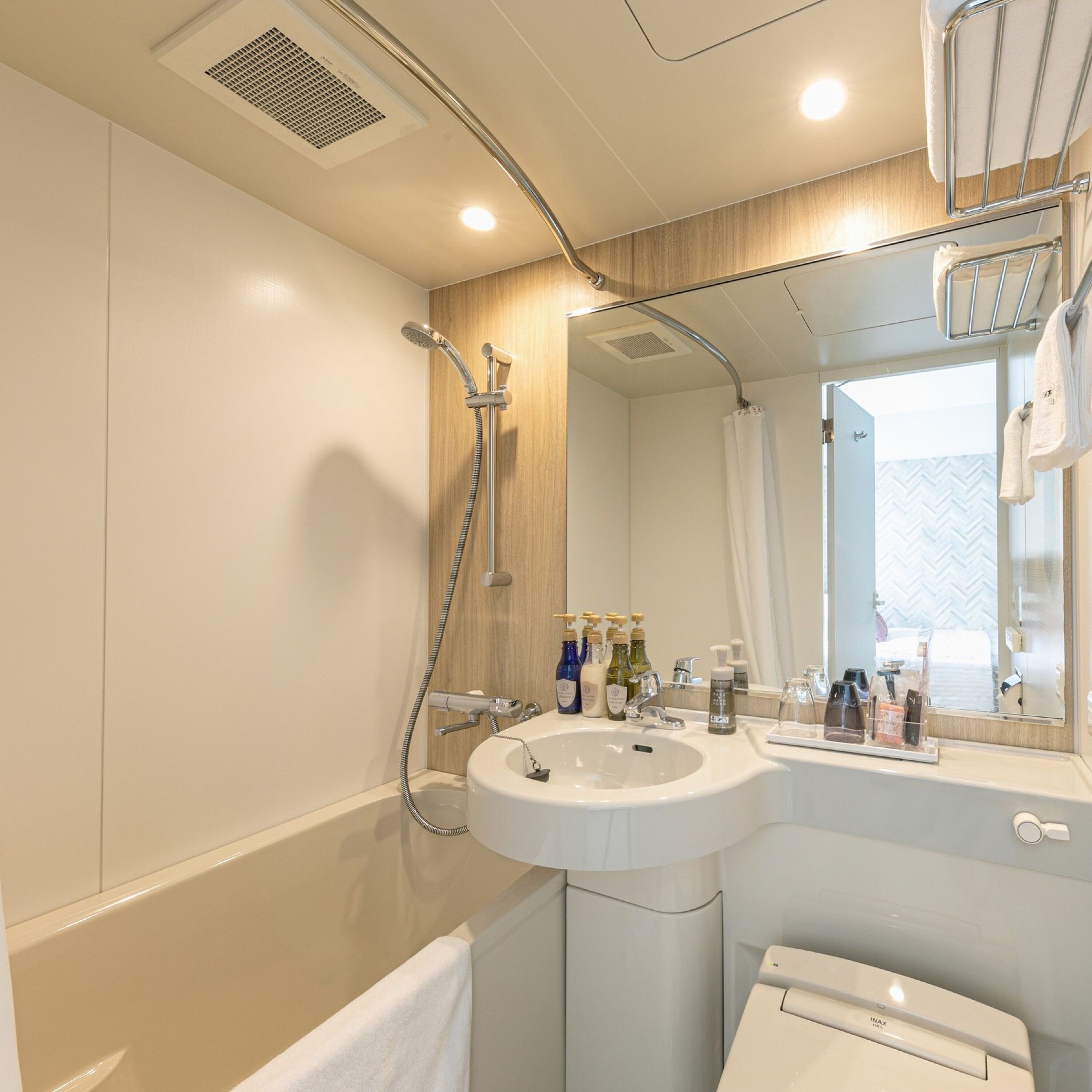 meitetsu inn shinosaka station east gate