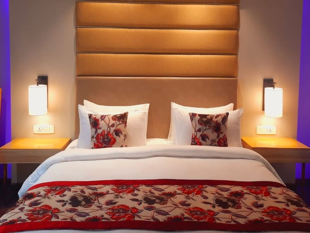 radisson hotel bareilly airport