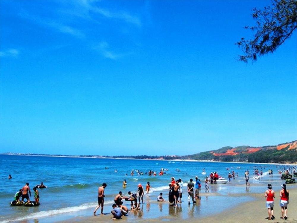 hon rom central beach resort