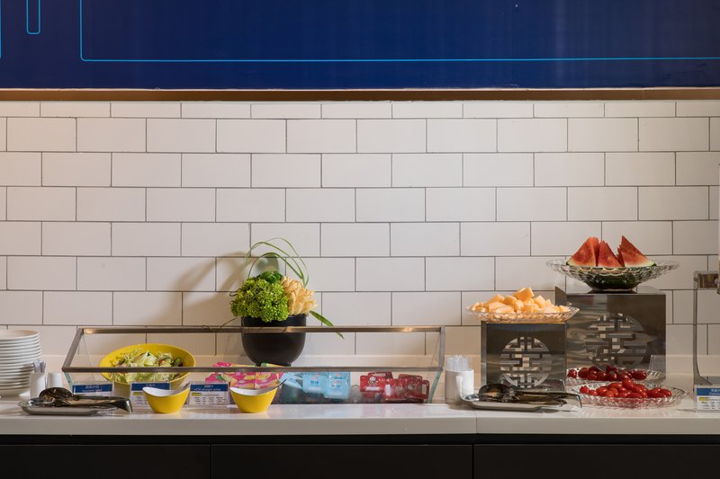 holiday inn express shenzhen haiyuan city an ihg hotel