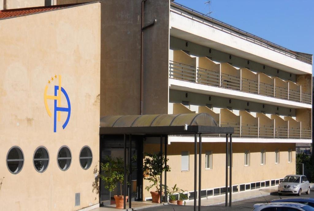 alfredo hotel