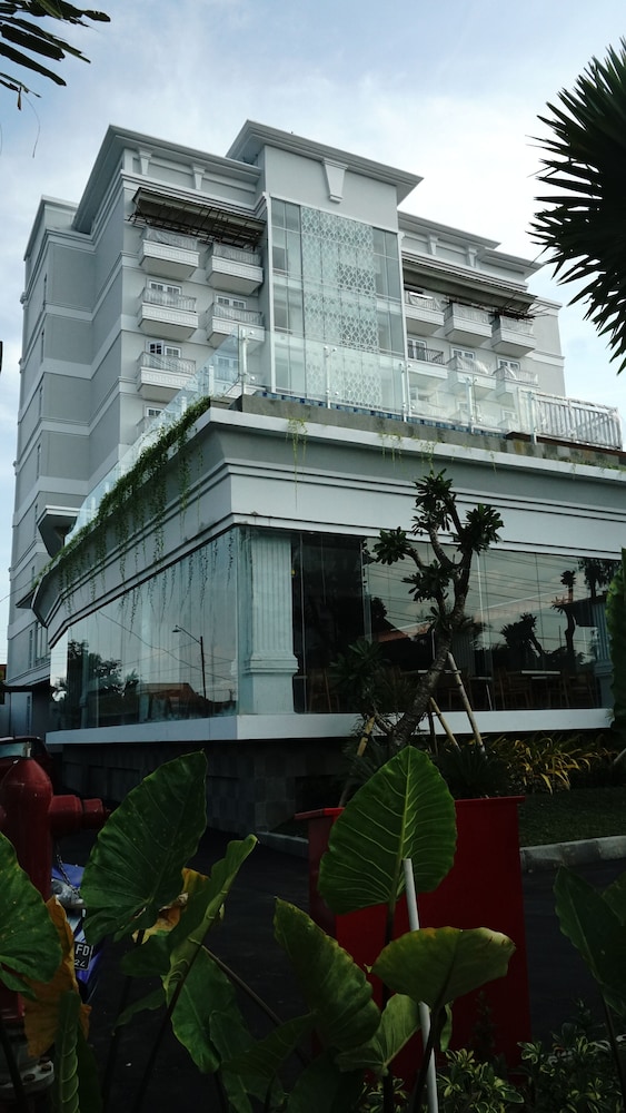 solia hotel yosodipuro solo