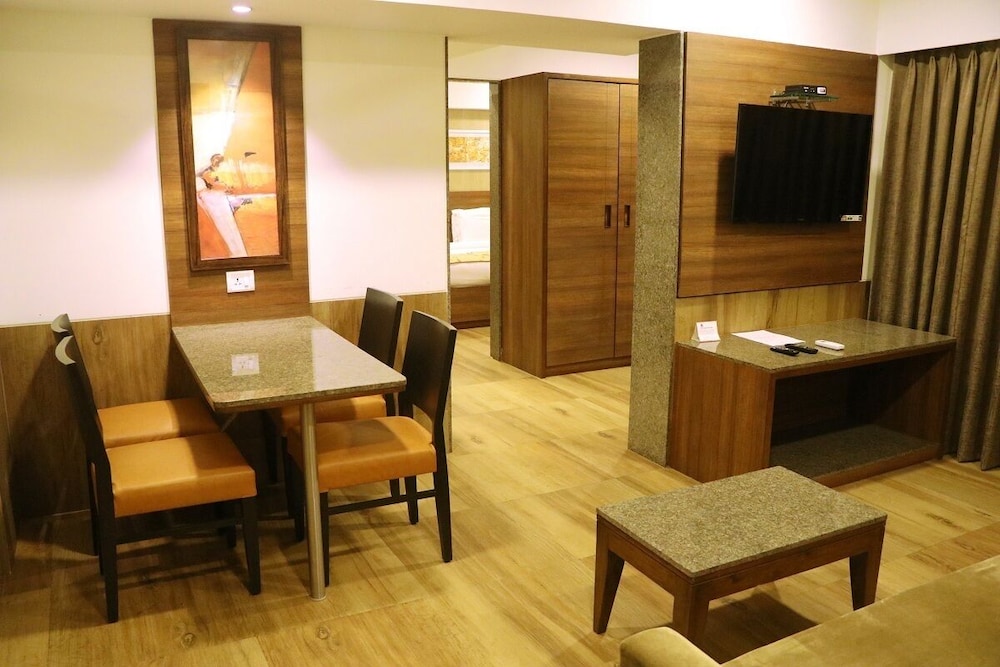 gcc sonal apartments