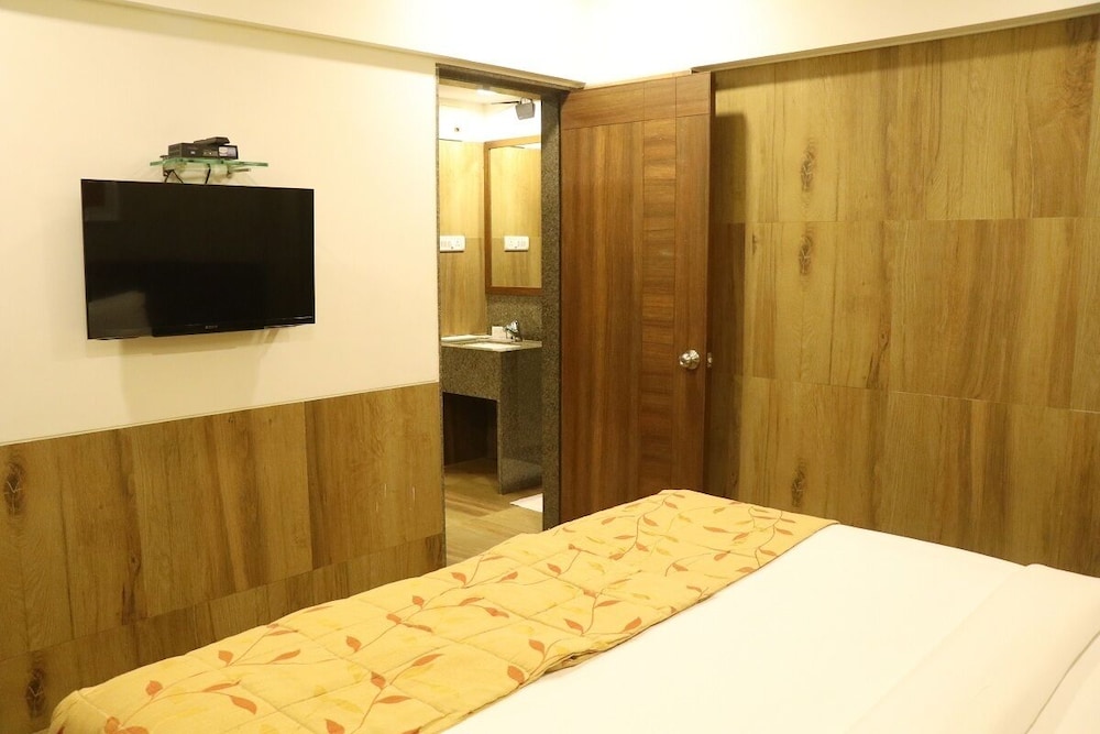 gcc sonal apartments