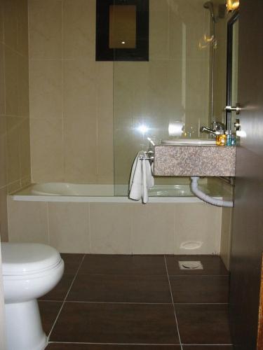 iris flower hotel