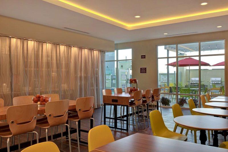 home2 suites by hilton turlock ca