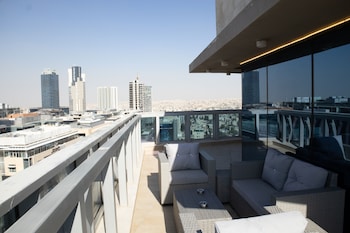 coral tower hotel by hansa