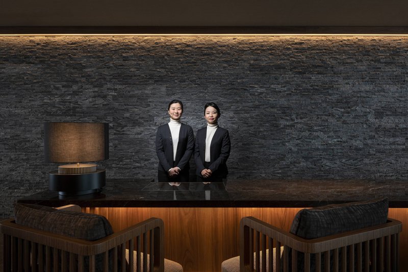 higashiyama niseko village a ritz carlton reserve