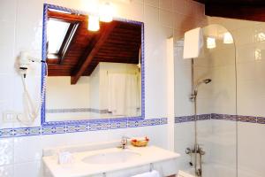 hostal san clemente by pousadas de compostela