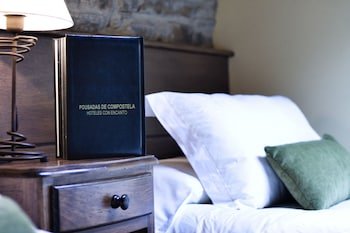 Hostal San Clemente By Pousadas De Compostela,Galicia>>A Coruña,2 star