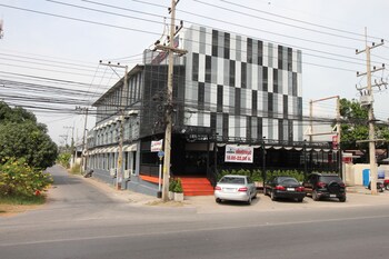 nara hotel restaurant and bar