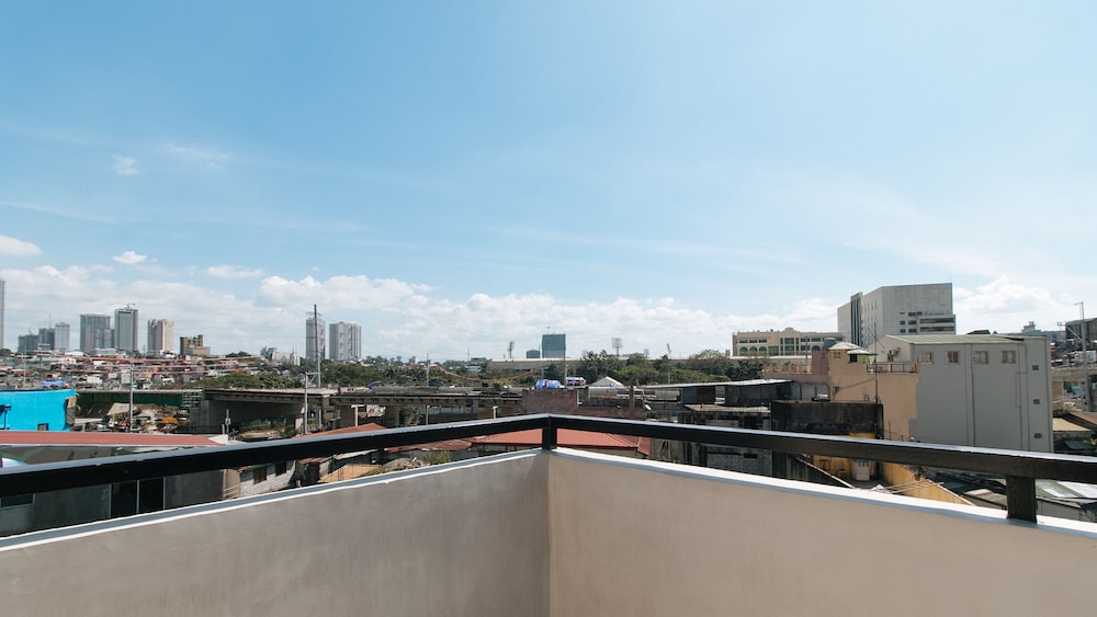 reddoorz plus near bgc mall