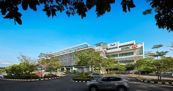 new wave cyberjaya hotel